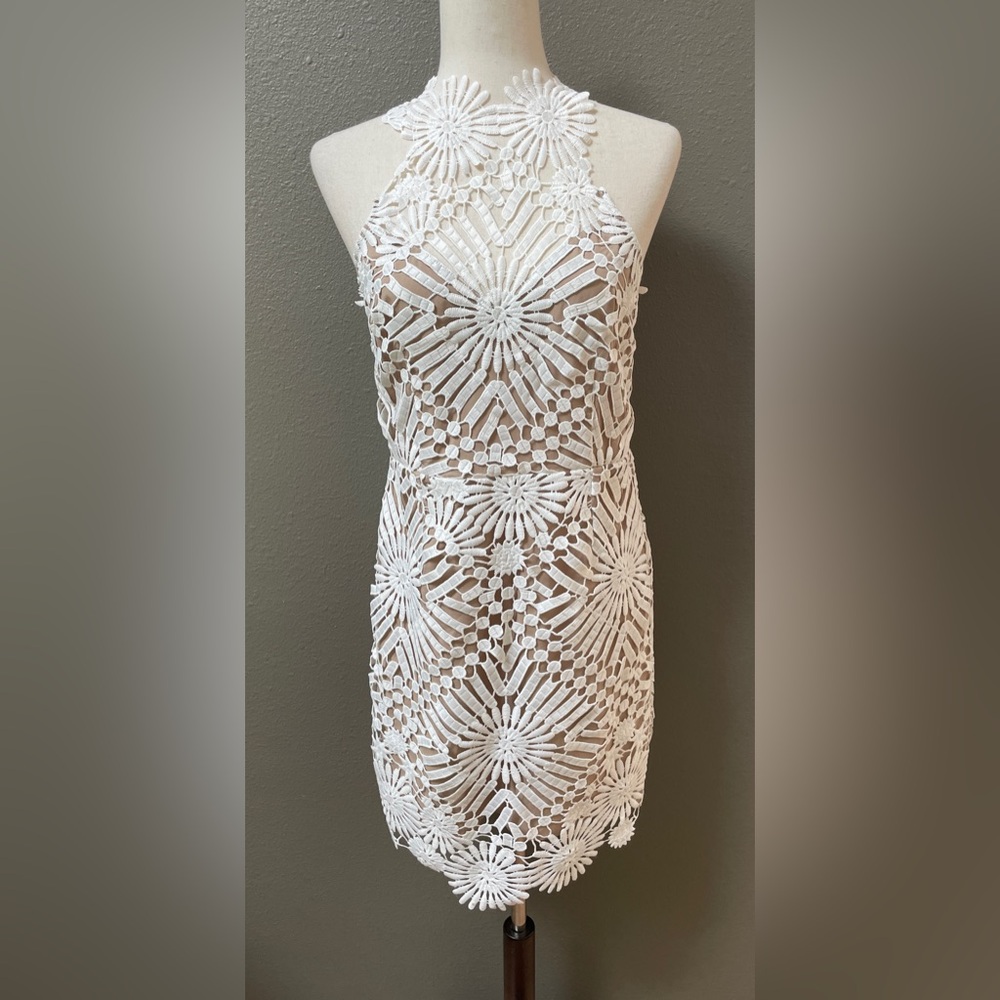 White Lace Presley Mini Dress Size Large NWT - Picture 2 of 9